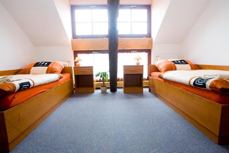 Pension Smetanuv Statek Hradec Kralove Exterior photo